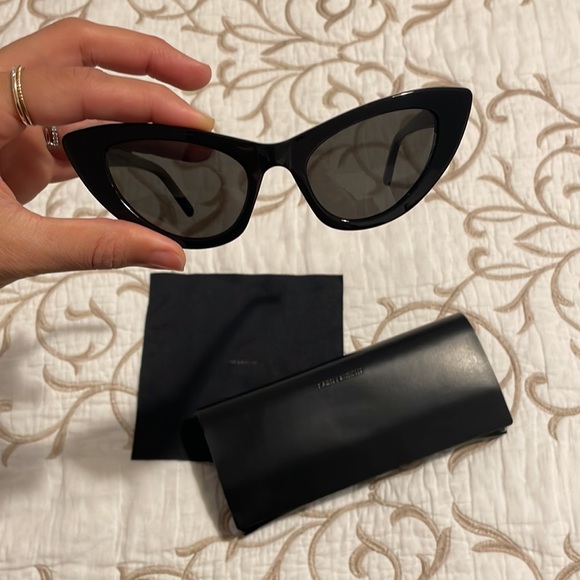 Saint Laurent cat eye sunglasses - Picture 4 of 5